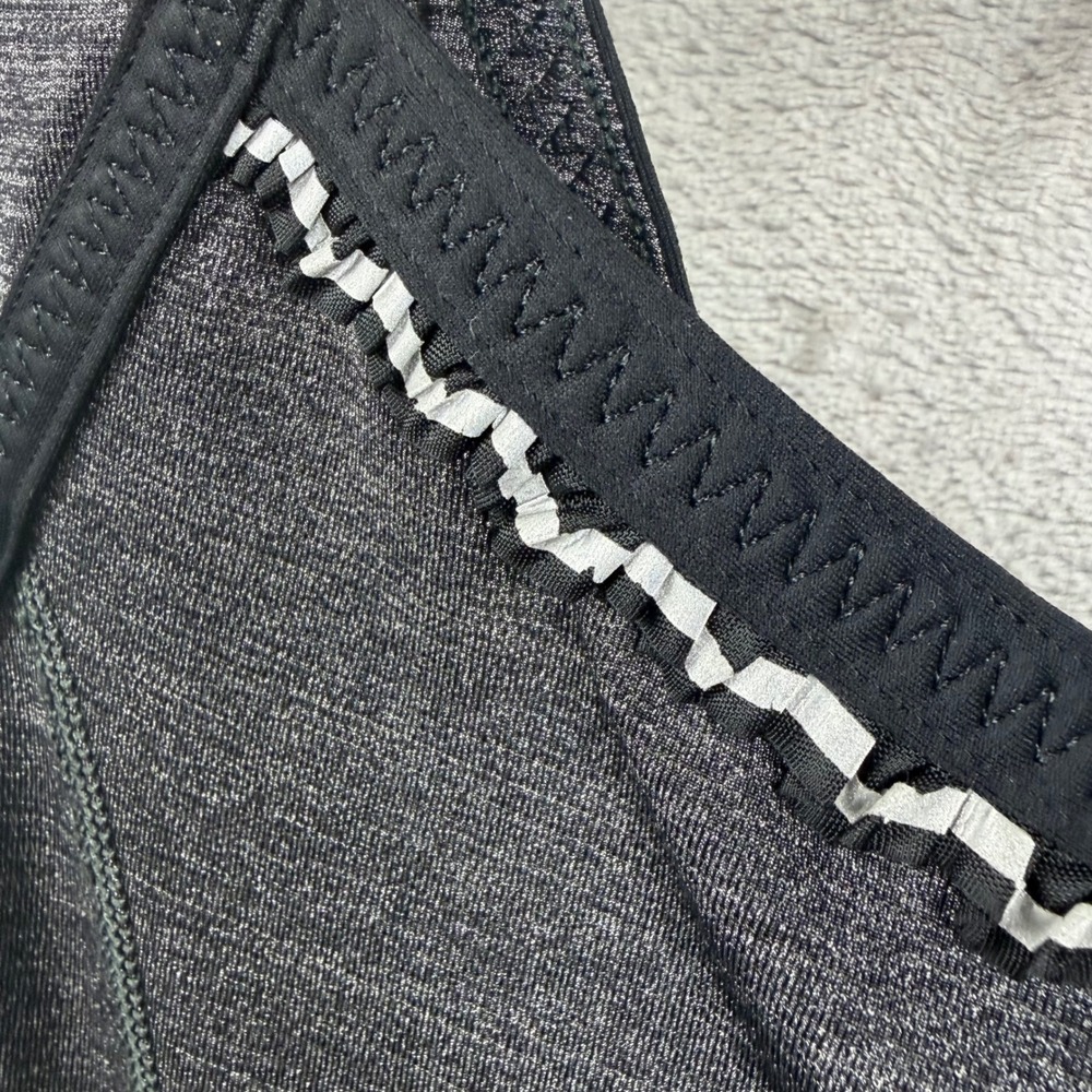 Lululemon Run Team Spirit Tech Heathered Gray Black Trim Athletic Top Women Sz 4 - Picture 7 of 9